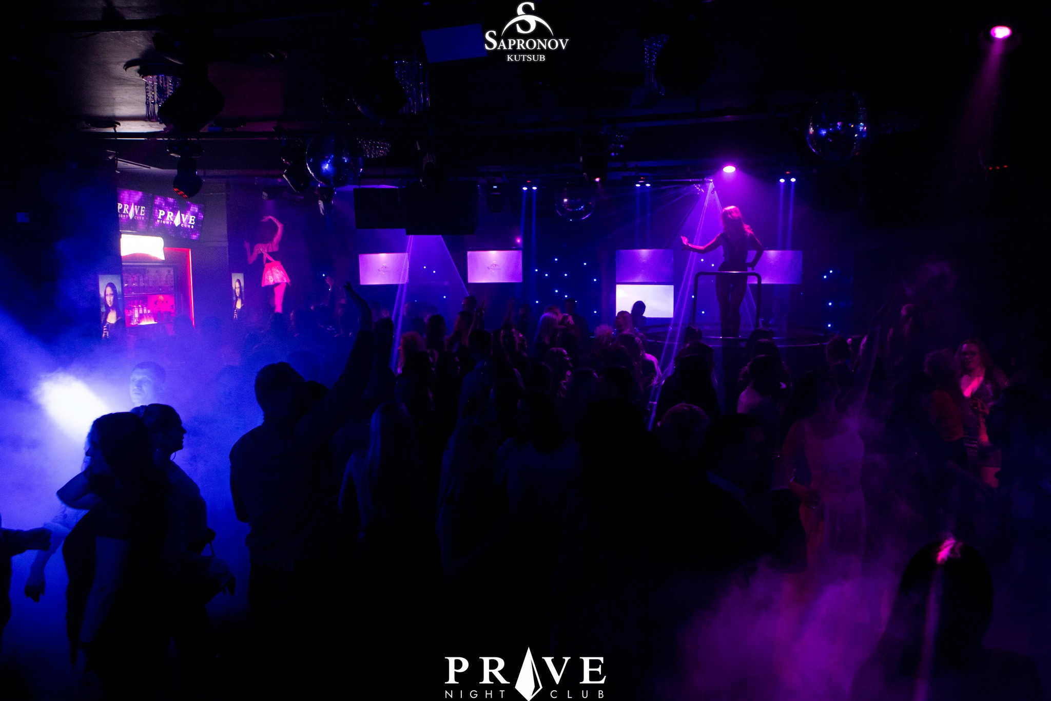 Prive Live Club